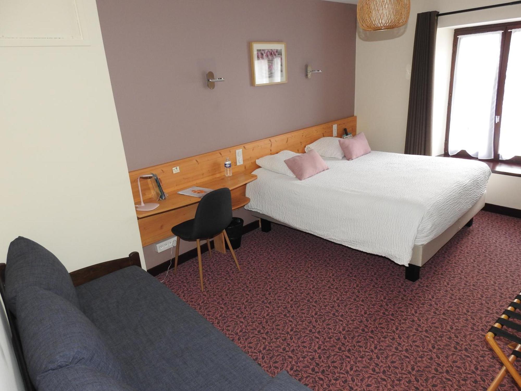 Hotel Le Barriol Saint-Julien-Chapteuil Esterno foto